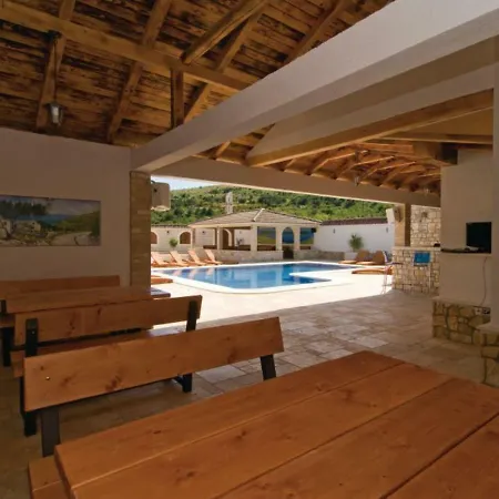 Hacienda Maximillian Donji Seget